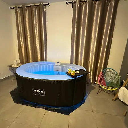 Avec Jacuzzi Proche Paris Et Roissy Cdg Apartment *